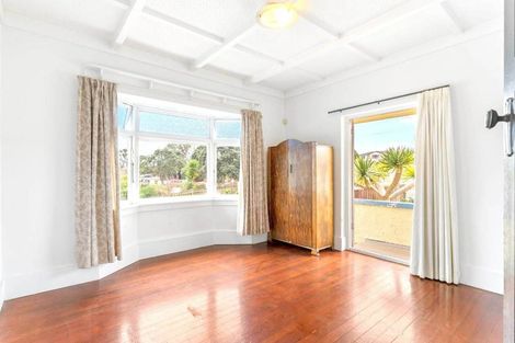 Photo of property in 187 Blockhouse Bay Road, Avondale, Auckland, 0600