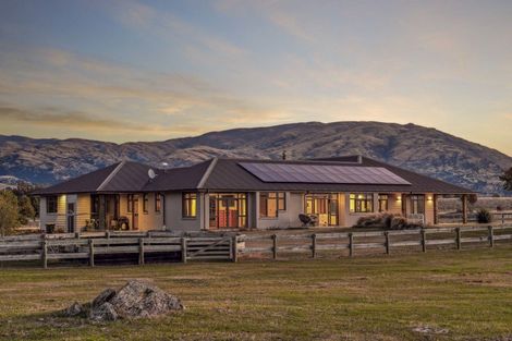 Photo of property in 182 Stevenson Road, Wanaka, 9382