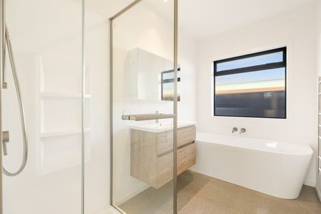 Photo of property in 5 Guthrie Street, Lake Hawea, 9382