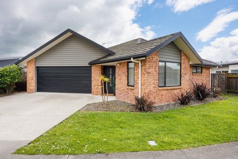 Photo of property in 7 Lorenzo Place, Kelvin Grove, Palmerston North, 4414