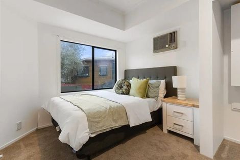 Photo of property in 26 Coles Crescent, Papakura, 2110