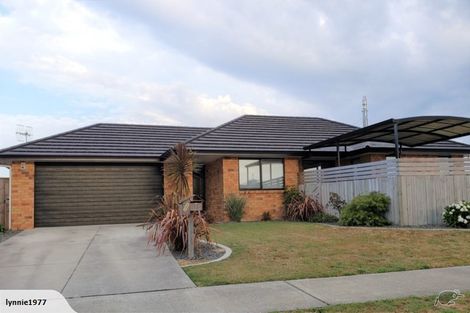 Photo of property in 10 Rainey Crescent, Papamoa Beach, Papamoa, 3118