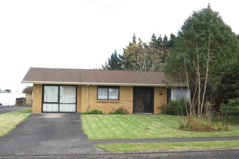 Photo of property in 10 Oakmont Place, Wattle Downs, Auckland, 2103