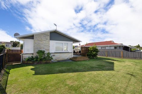 Photo of property in 1 Holyrood Street, Taradale, Napier, 4112