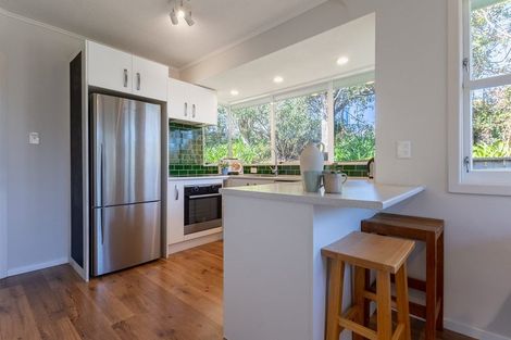 Photo of property in 33 Rimu Road, Raumati Beach, Paraparaumu, 5032