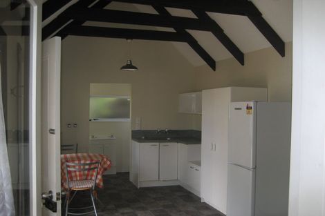 Photo of property in 2/166 Main Road, Redcliffs, Christchurch, 8081