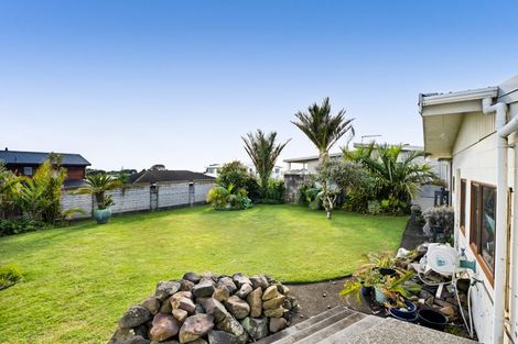 Photo of property in 27 Fitzroy Road, Fitzroy, New Plymouth, 4312