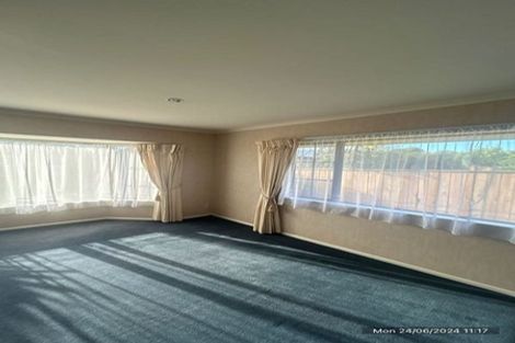 Photo of property in 16 Woodgate Court, Fitzherbert, Palmerston North, 4410