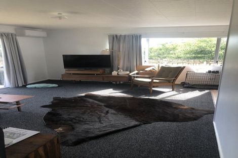 Photo of property in 57 Woodside Road, Massey, Auckland, 0614