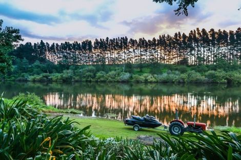 Photo of property in 2149 River Road, Horsham Downs, Hamilton, 3281