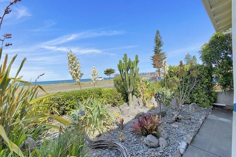 Photo of property in 36 The Esplanade, Westshore, Napier, 4110