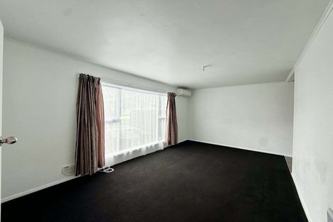 Photo of property in 20 Cook Street, Marfell, New Plymouth, 4310