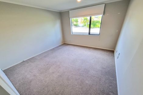 Photo of property in 74 Oakway Drive, Schnapper Rock, Auckland, 0632