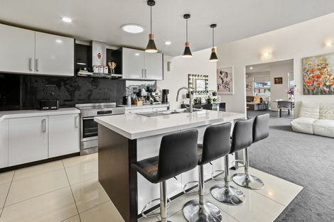 Photo of property in 29 Ina Ville Drive, Pukekohe, 2120