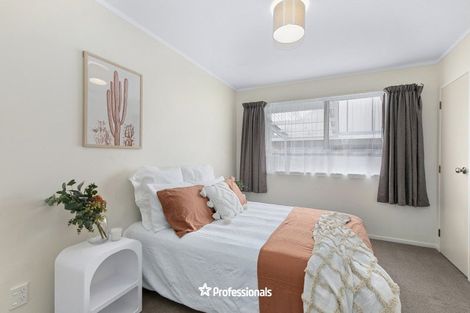 Photo of property in 52 Sladden Street, Naenae, Lower Hutt, 5011