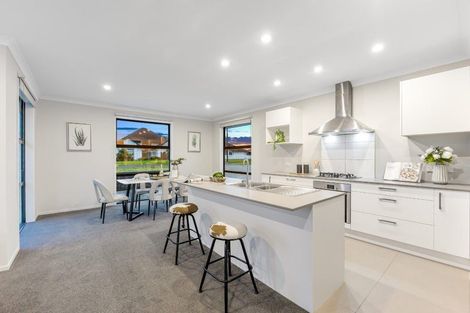 Photo of property in 81 Manuel Road, Silverdale, 0932