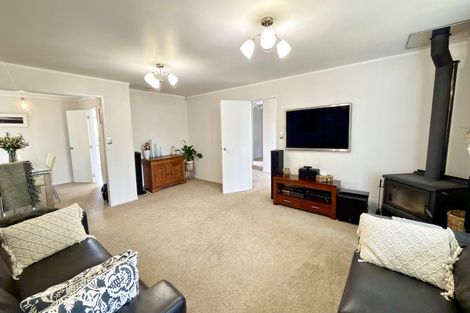 Photo of property in 16 Onetaunga Road, Chatswood, Auckland, 0626