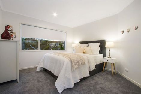 Photo of property in 21 Riverside Place, Katikati, 3129