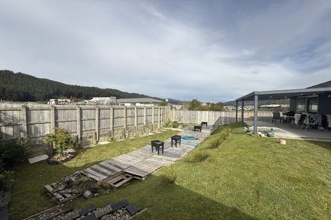 Photo of property in 21 Te Ara O Toroa, Wainuiomata, Lower Hutt, 5014