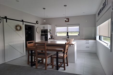 Photo of property in 1 Gladstone Lane, Letts Gully, Alexandra, 9393
