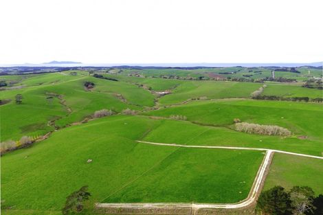 Photo of property in 159 School Road, Te Arai, Wellsford, 0974