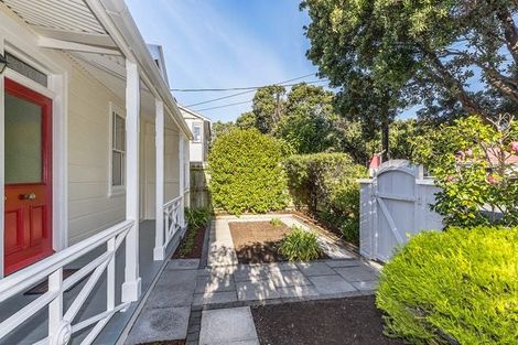 Photo of property in 23 Inglis Street, Seatoun, Wellington, 6022