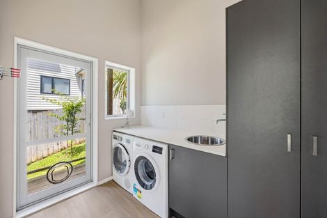 Photo of property in 60 Mili Way South, Ranui, Auckland, 0612