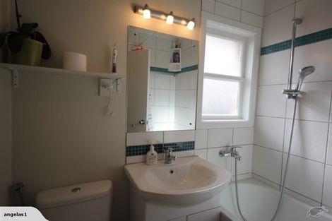 Photo of property in 44 Amberley Avenue, Te Atatu South, Auckland, 0610