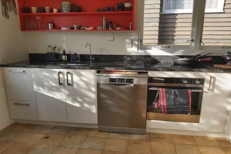 Photo of property in 32 Halifax Street, Kingston, Wellington, 6021