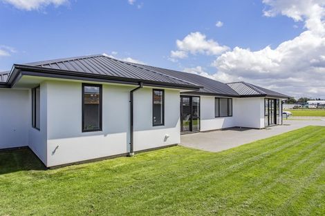 Photo of property in 9 Merino Crescent, Kirwee, 7571