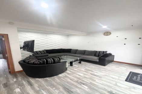 Photo of property in 16 Piko Crescent, Riccarton, Christchurch, 8041