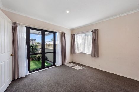 Photo of property in 2/1161 Victoria Street, Whitiora, Hamilton, 3200