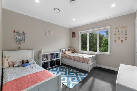 Photo of property in 26b Awhiorangi Promenade, Swanson, Auckland, 0816