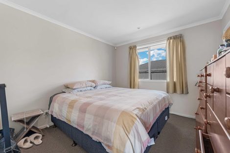 Photo of property in 4 Waitaua Street, Papakura, 2110
