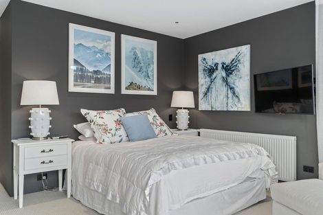 Photo of property in 12 Bay Rise, Wanaka, 9305