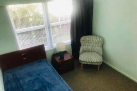 Photo of property in 2/21 Pooley Street, Pakuranga Heights, Auckland, 2010