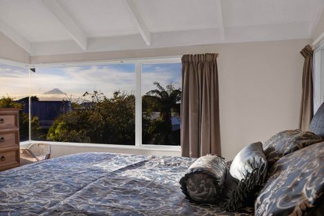 Photo of property in 283 Glover Road, Hawera, 4610