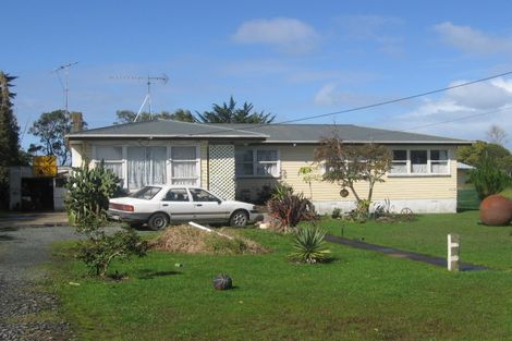 Photo of property in 16 Graham Street, Te Kopuru, 0391