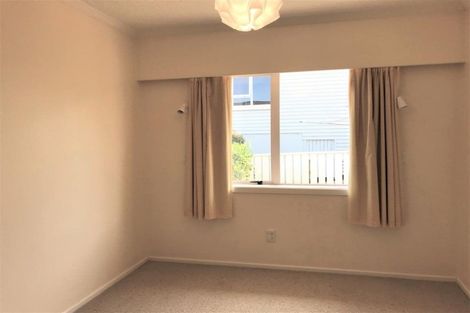 Photo of property in 5 Wilton Street, Westown, New Plymouth, 4310