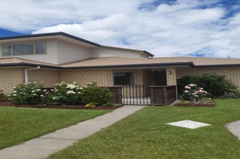 Photo of property in 57/64 Kawaha Point Road, Kawaha Point, Rotorua, 3010