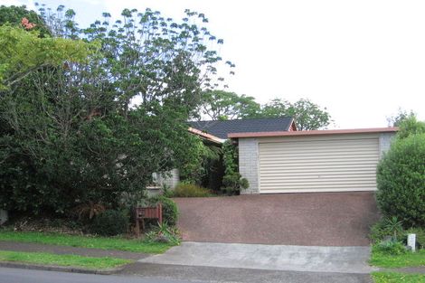 Photo of property in 90 Glenmore Road, Sunnyhills, Auckland, 2010