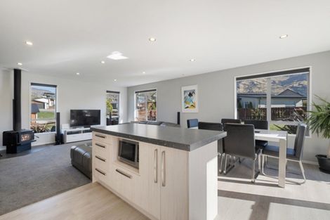 Photo of property in 14 Niger Street, Wanaka, 9305