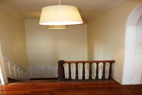 Photo of property in 147 Victoria Road, Saint Clair, Dunedin, 9012