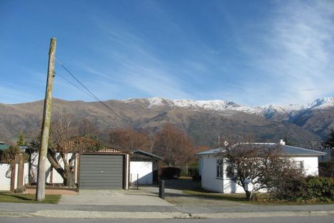 Photo of property in 61 Helwick Street, Wanaka, 9305