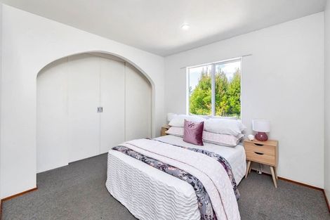 Photo of property in 1/23 Cairnbrae Court, Northcross, Auckland, 0632