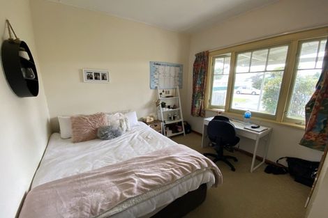 Photo of property in 10 Marne Street, Hokowhitu, Palmerston North, 4410