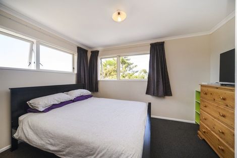 Photo of property in 19 Abraham Crescent, Milson, Palmerston North, 4414