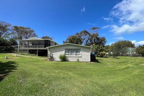 Photo of property in 730 Whangaruru North Road, Whangaruru, Hikurangi, 0184
