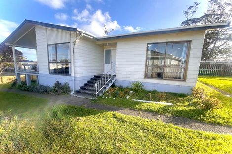 Photo of property in 43 Sharland Avenue, Manurewa, Auckland, 2102