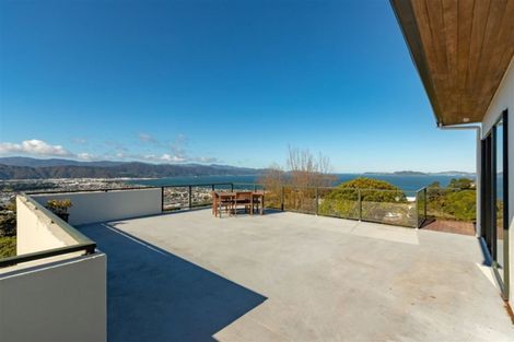 Photo of property in 45 London Road, Korokoro, Lower Hutt, 5012